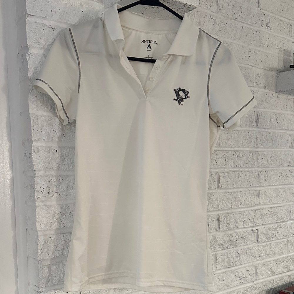 Antigua Cream Polo with Embroidered Penguins Emblem